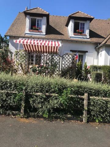 Bed and Breakfast Clos Du Bourg Saint-Cyr-en-Val Exterior foto
